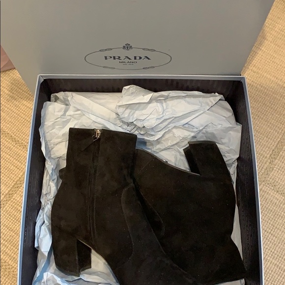 NEVER BEEN WORN Prada Booties - Picture 4 of 6